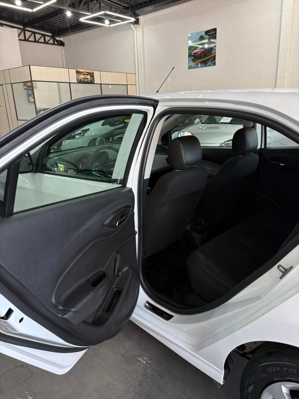 Chevrolet Onix 1.0 Mpfi LT 8V Flex - foto 19