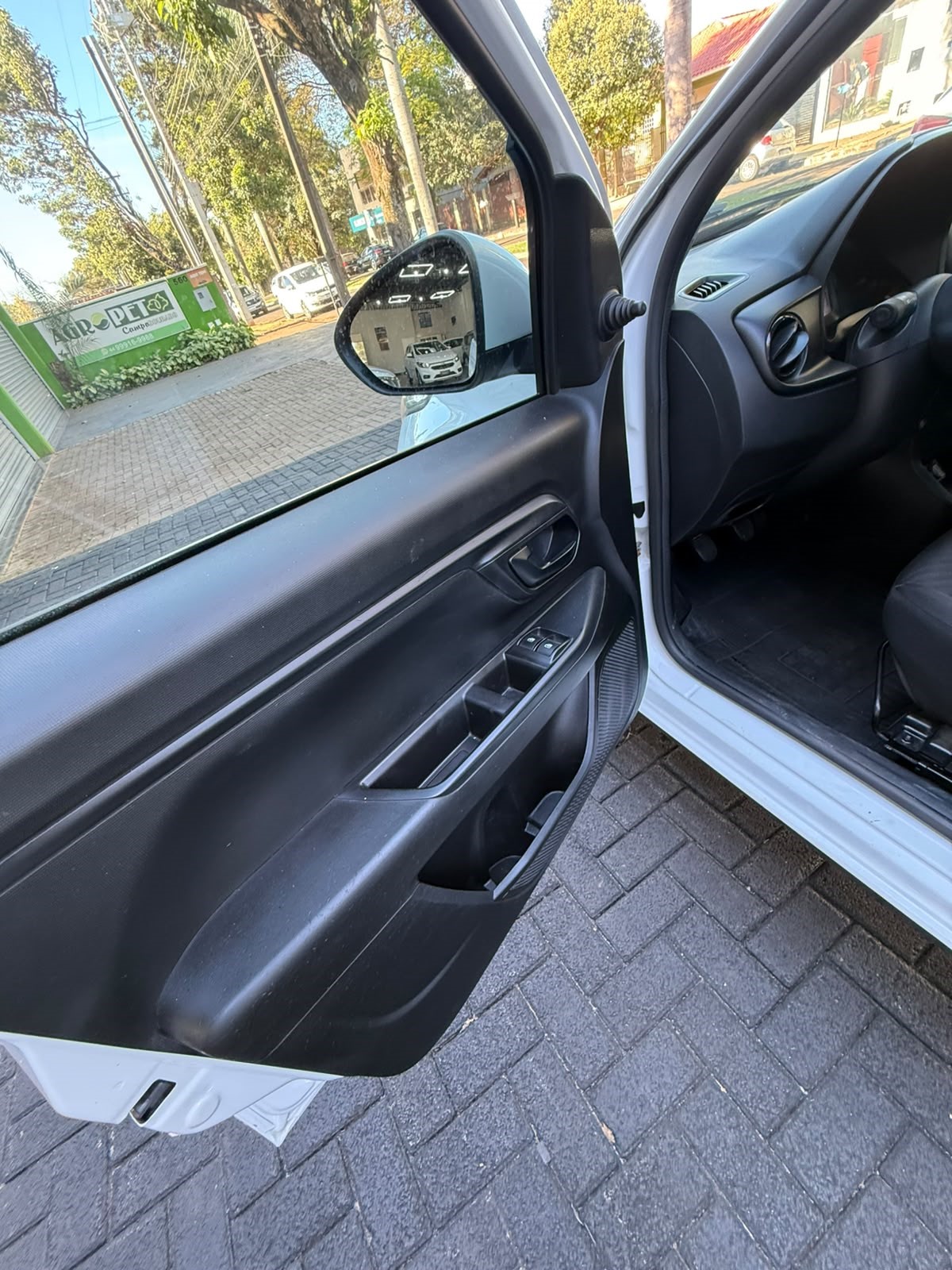 Fiat Strada 1.4 Elx Flex - foto 9