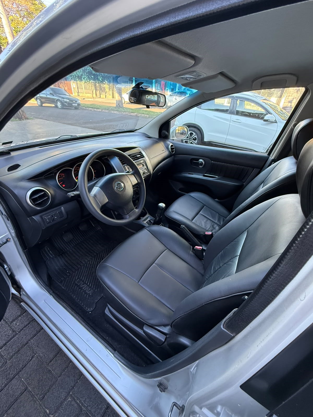 Nissan Livina 1.6 XLT Freestyle - foto 4